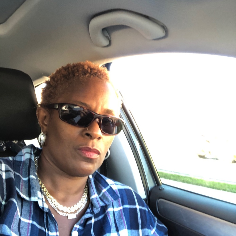 Meet your Posher, Alicia